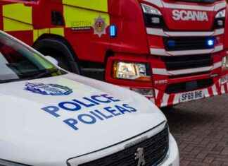 Late-Night Incident Investigation: Police Seek Clues news-13082024-014055