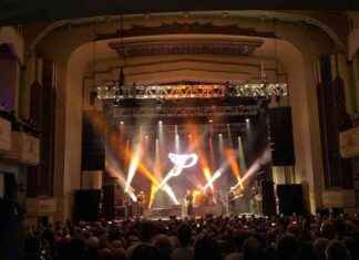 Review: Pixies Performance in Glasgow – Honest Opinion and Critique news-21082024-191149