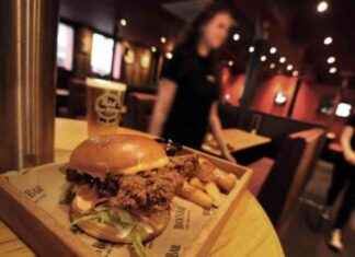 Celebrating Milestone: Beloved Glasgow Restaurant Hits Major Achievement news-05092024-115014