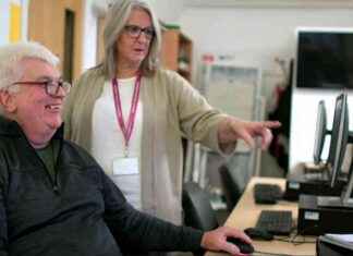 Glasgow Community Groups Benefit from £700k Funding Boost news-16092024-030200