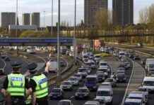 Emergency Incident Causes Restrictions on Glasgow’s M8 Highway news-26092024-084528