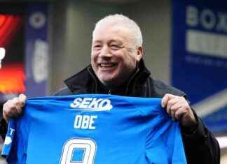 Ally McCoist Apologizes to Rangers Fans for Ibrox Tribute Snub news-07102024-154232