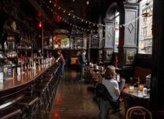 Victorian Gem: The Palace Pub in Glasgow Celebrates 150 Years news-13102024-194731