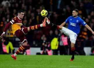 Scotland Manager Steve Clarke Eyeing Motherwell Youngster Lennon Miller for Potential National Team Call-Up news-20112024-110935