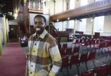 Annual Christmas Tradition: East End Church Embraces the Spirit of Giving news-28112024-180146