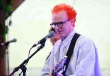 Fran Healy Surprise Performance at City Centre Pub Before Hydro Gig fran-healy-surprise-performance-at-city-centre-pub-before-hydro-gig