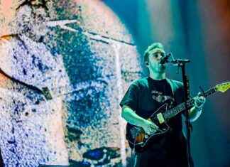 Sam Fender cancels Hydro gig due to vocal cord injury sam-fender-cancels-hydro-gig-due-to-vocal-cord-injury