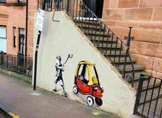 Mysterious Banksy-Like Painting Appears in West End – Local Asks Questions mysterious-banksy-like-painting-appears-in-west-end-local-asks-questions