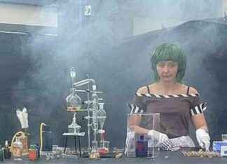 Unpaid Oompa Loompa from Viral Glasgow Willy Wonka Event unpaid-oompa-loompa-from-viral-glasgow-willy-wonka-event