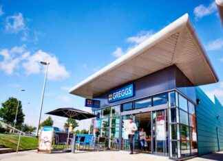 New Bakery Store Opens in Busy Area new-bakery-store-opens-in-busy-area