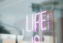 Pink Glasgow: Discover The City’s Hidden Gems and Vibrant Culture