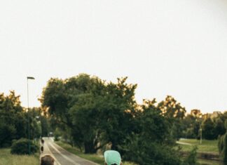 Byres Road Glasgow: Discover Hidden Gems and Local Delights