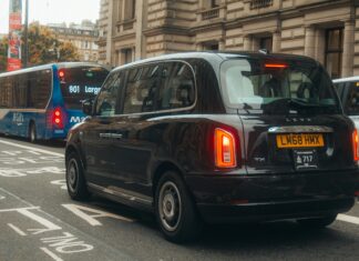 Bus From Glasgow to Manchester: Discover The Best Travel Tips