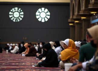 Glasgow’s Diverse Community Celebrates Ramadan with Unity and Reflection Glasgow's diverse community marks Ramadan with unity and reflection.